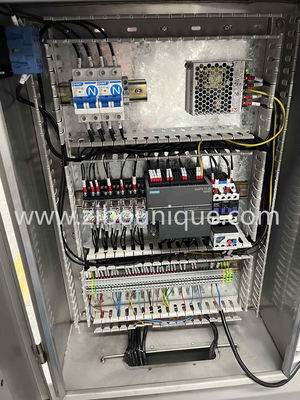 Améliorer les normes d'hygiène avec une machine à laver les bottes en plastique à main et à eau 0,83 kW