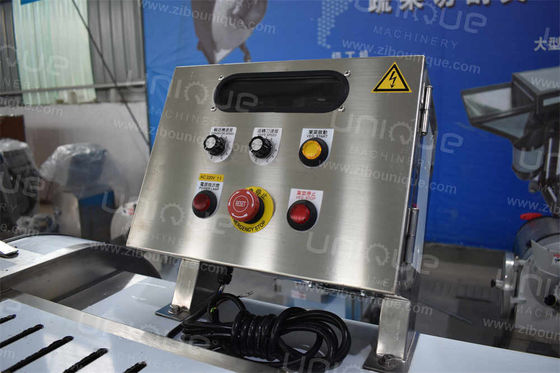 Couper les légumes à feuilles industrielles automatique Coupe-cabeau Coleslaw Kimchi machine de coupe