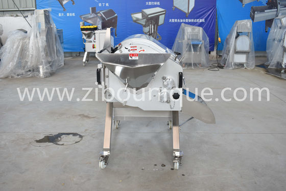 Machine de coupe d'oignon industrielle avec une efficacité de coupe de cube de légumes électrique de 1,5 kW
